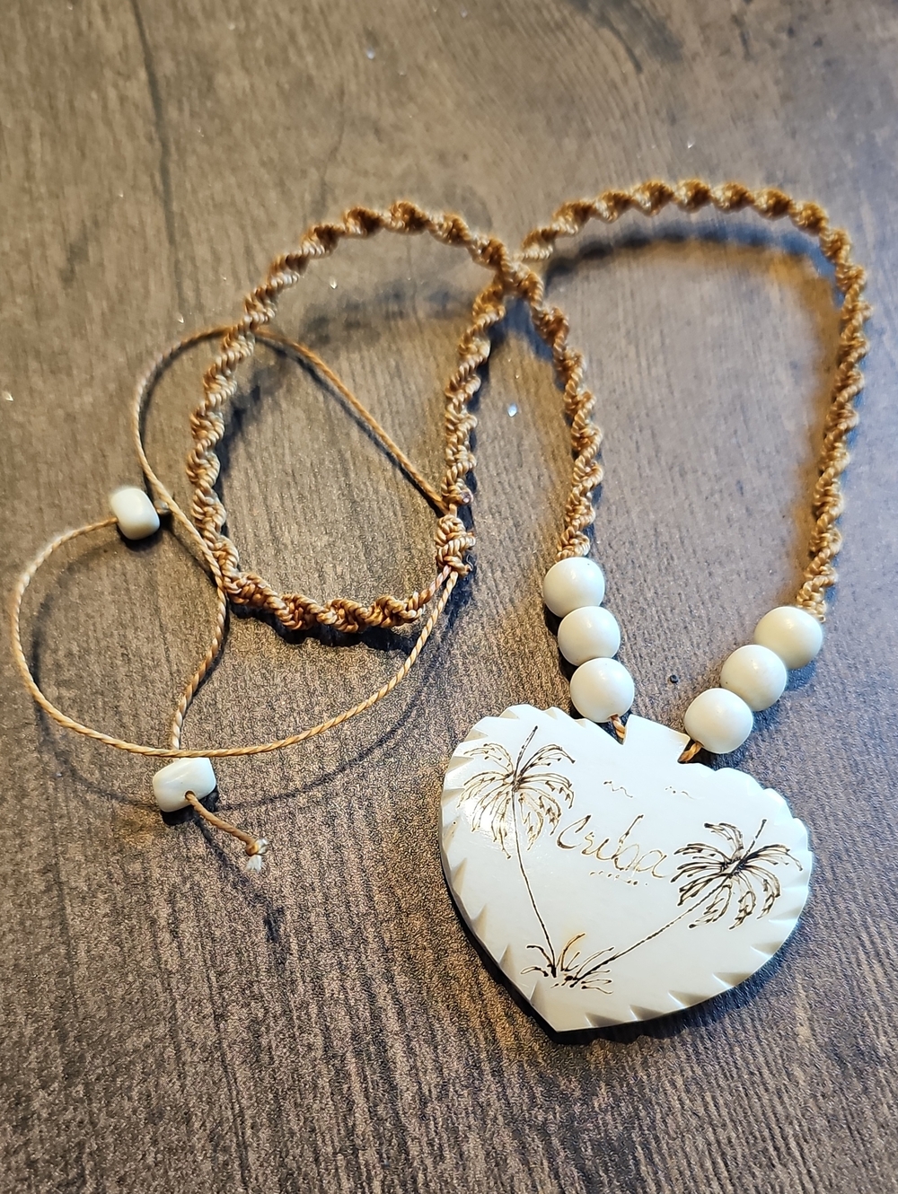 Handcrafted Cream Palm-Engraved Heart Necklace Amd Bracelet Set